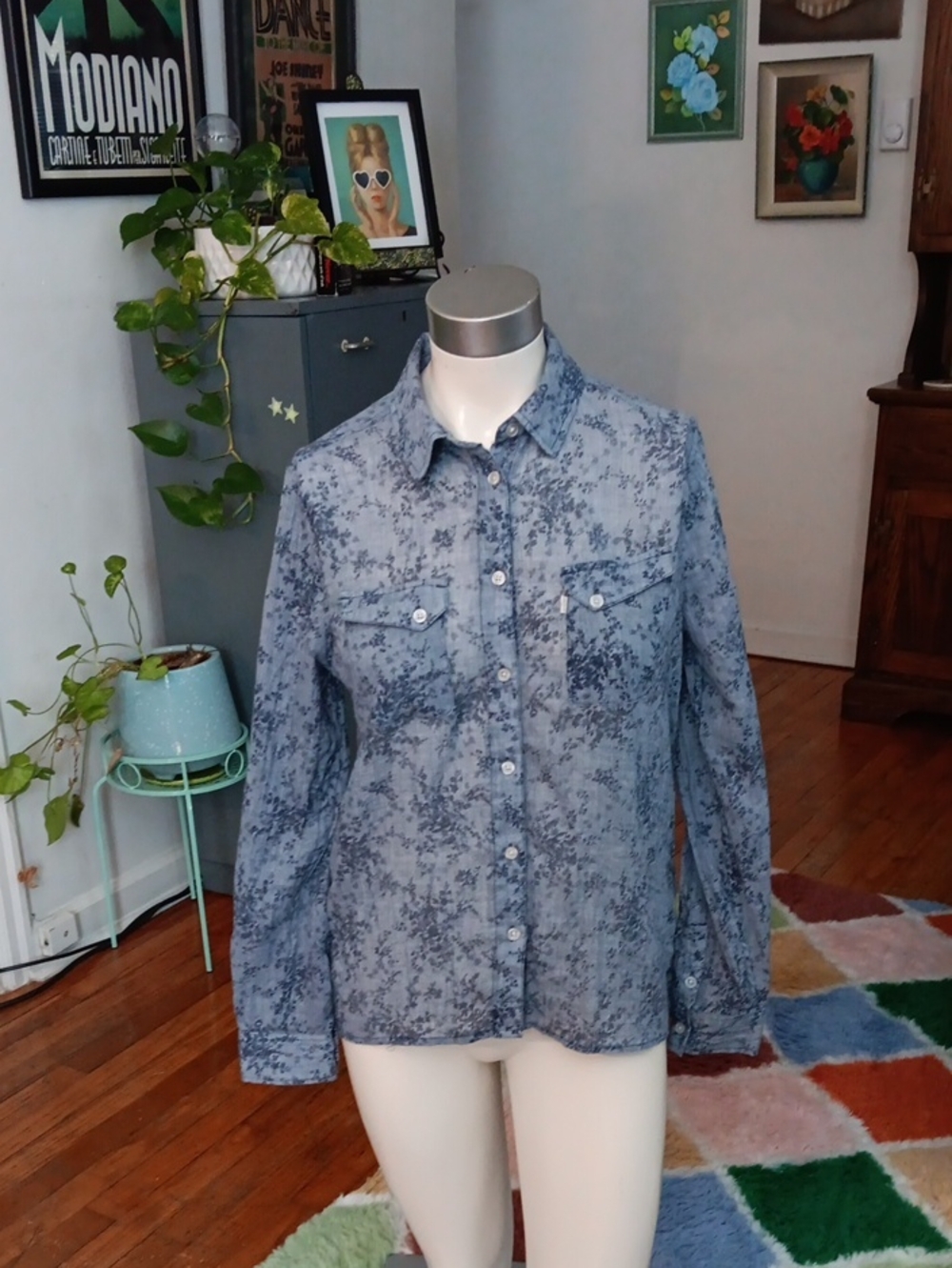 Levis Blue Floral Button-Up Shirt